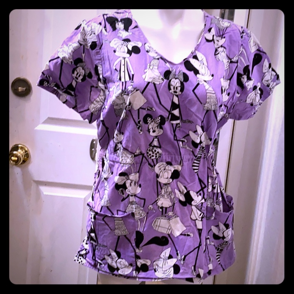 Disney fashionable Minnie Mouse scrub top